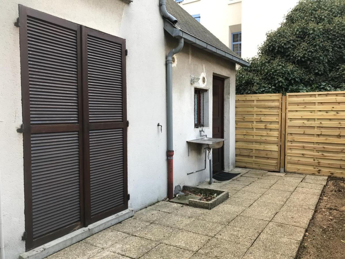 Maison De Longde-Appartement Avec 2 Chambres Villejuif Dış mekan fotoğraf