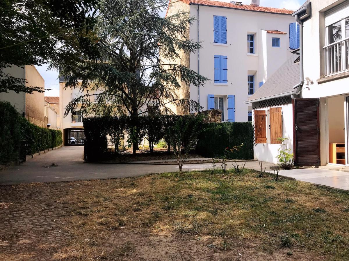 Maison De Longde-Appartement Avec 2 Chambres Villejuif Dış mekan fotoğraf