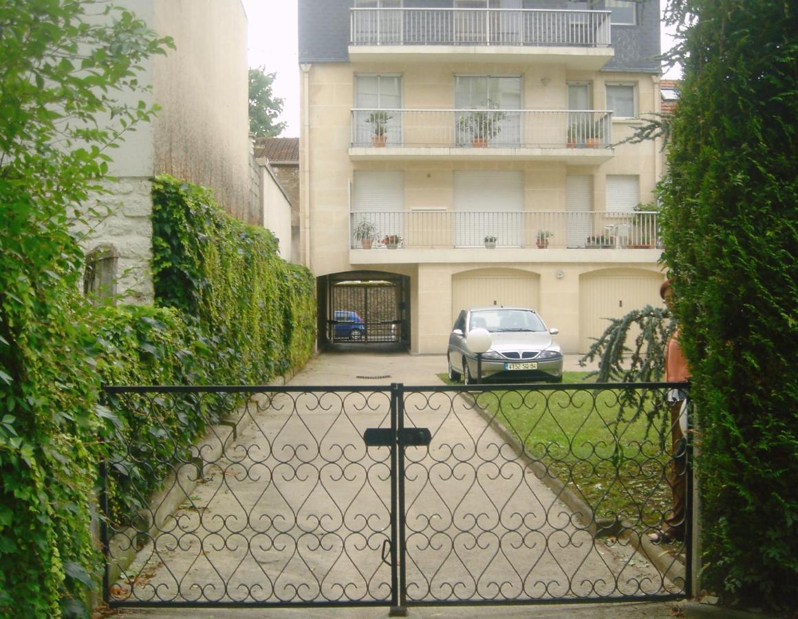 Maison De Longde-Appartement Avec 2 Chambres Villejuif Dış mekan fotoğraf